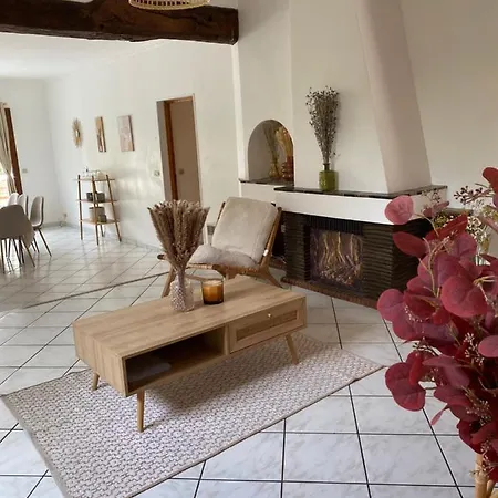 Сasa de vacaciones Maison De Campagne A 30 Min De Paris Maurepas (Yvelines)